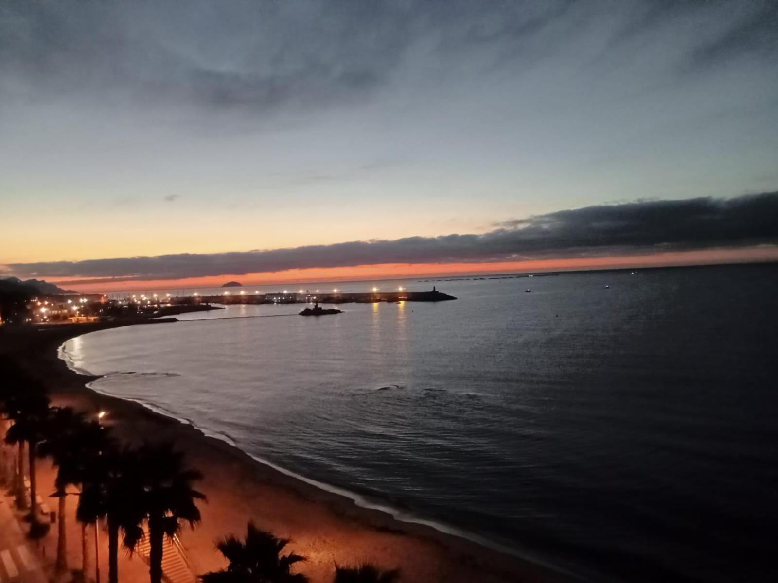 Apartamento L'Espigo De Saoret Primera Linea Playa Centro Soleado Y Recien Renovado Villajoyosa Eksteriør bilde